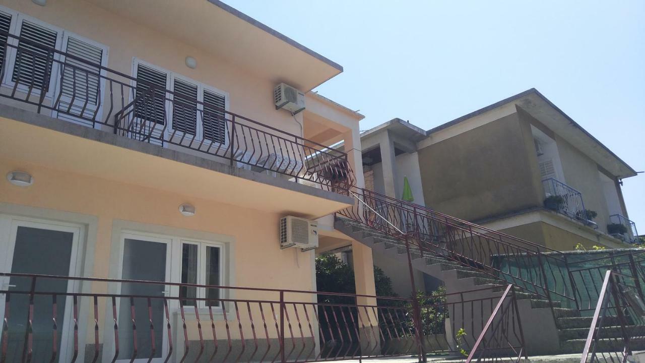 Apartment Skavo Baska Voda Ngoại thất bức ảnh